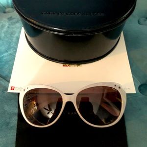 Authentic Marc by marc jacobs sunglasses in light creme grey